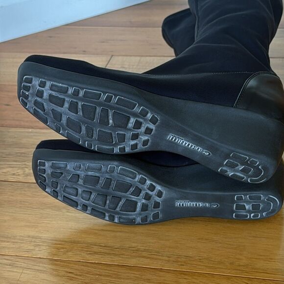 La CANADIENNE microfiber boots - Picture 7 of 7